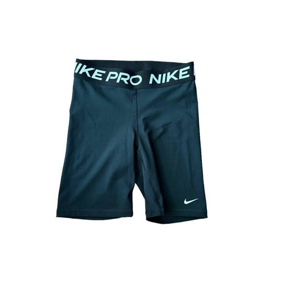 Nike Pro 365 Women's High-Waisted 7" Shorts Black Size Medium - Picture 3 of 6